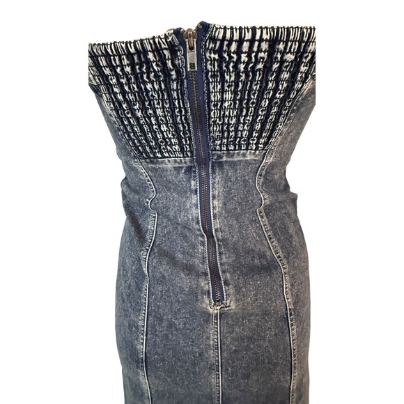 Urban Outfitters Acid Wash Blue Denim Strapless Asymmetrical UO Shiloh Dress M - Picture 11 of 16